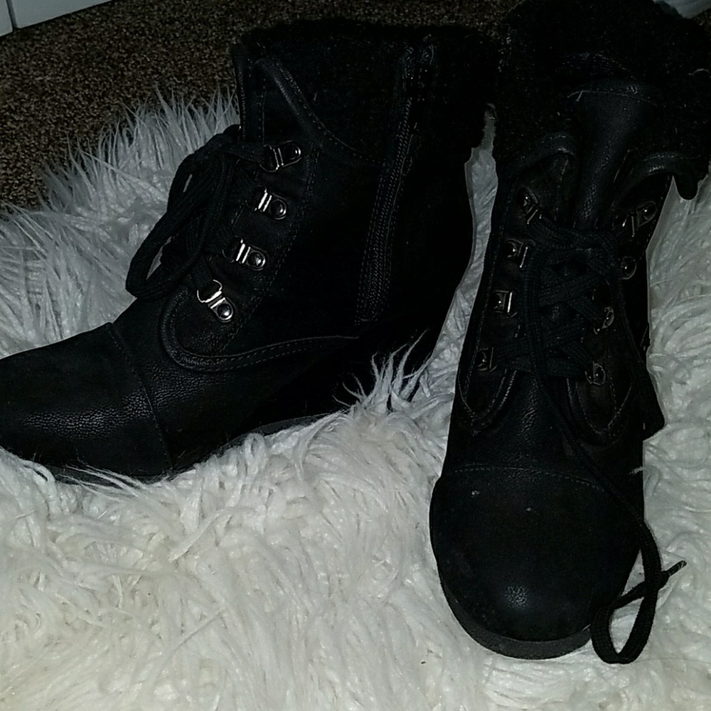 Woman's booties